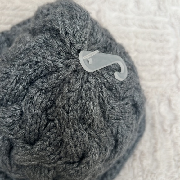 J. Crew wool blend grey cable knit winter hat, bibbed button detail, NWT - Picture 16 of 16
